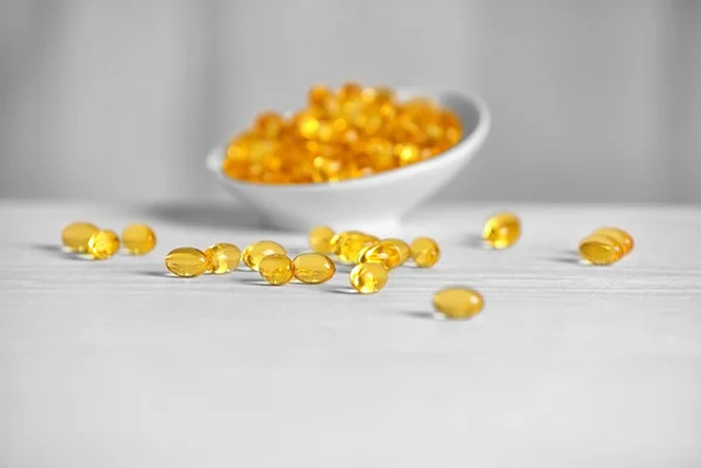 Небезпечні продукти для печінки: лікарі назвали звичну їжу, яка провокує запалення - фото 610428