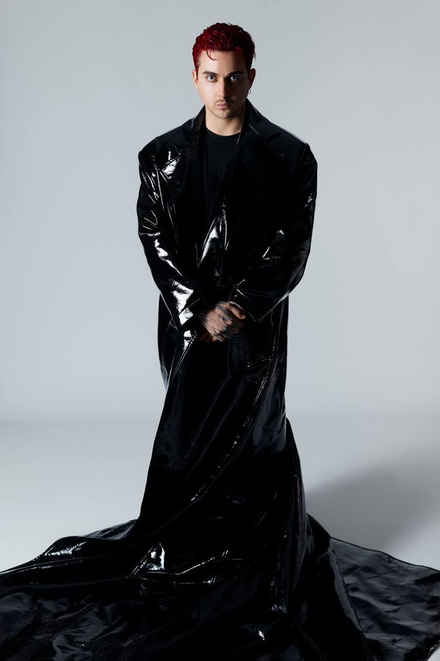 Melovin був помічений зі схожим образом - фото 610624