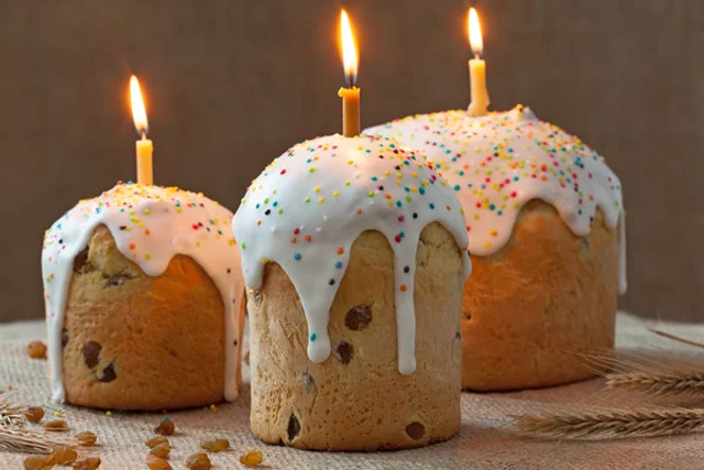 Готую великодню паску без яєць і молока: простий рецепт, який вдається за годину - фото 610843