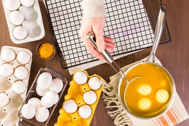 Натуральні барвники для яєць: як пофарбувати яскраві крашанки без “хімії' - фото 611162