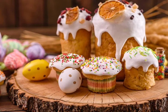 Мінімум цукру і борошна: як приготувати корисну паску до свята - фото 611362