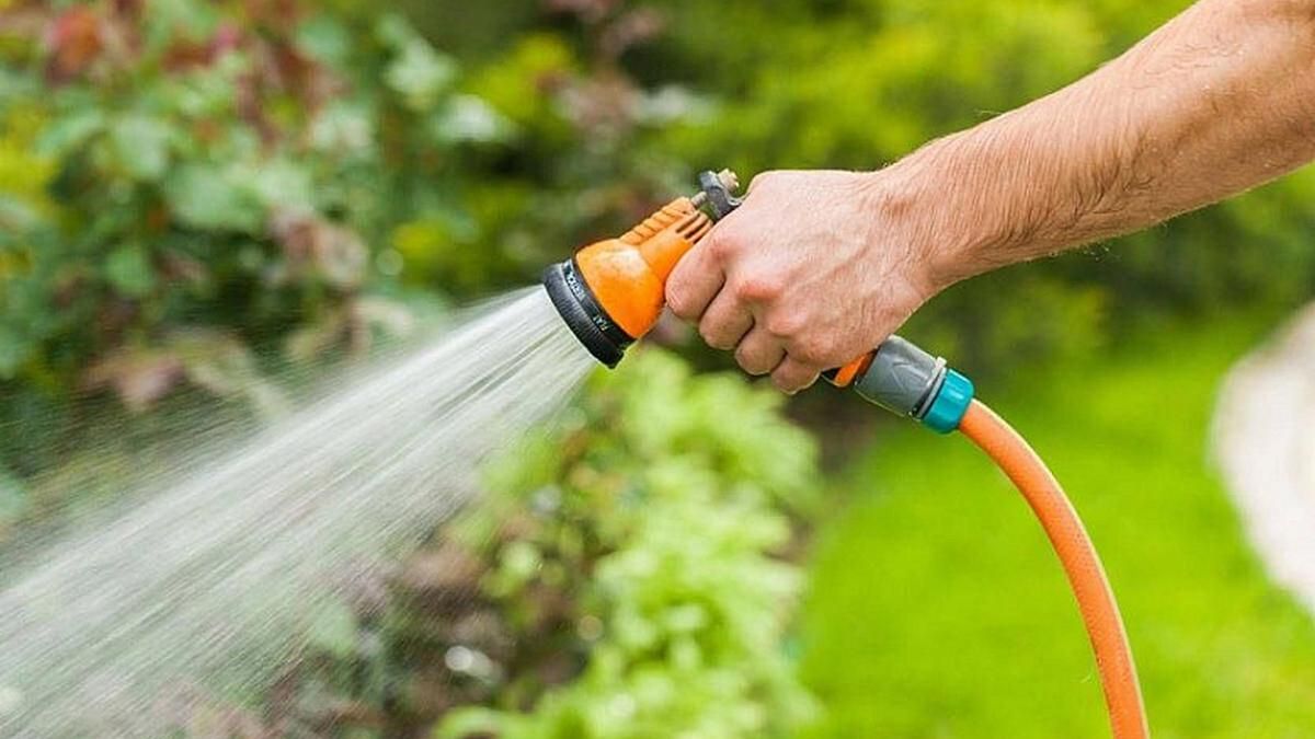 Як забути про заломи та тріщини: вибираємо надійний інвентар для поливу - фото 1