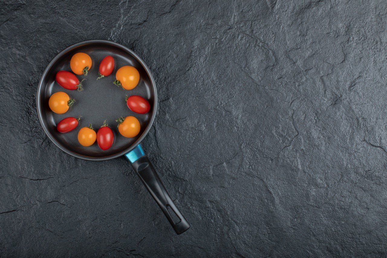 Стара сковорідка як нова за 15 хвилин – кухарі розкрили простий лайфхак без хімії