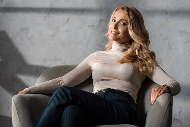 6 звичок впевнених у собі жінок: що вони роблять інакше щодня - фото 613575