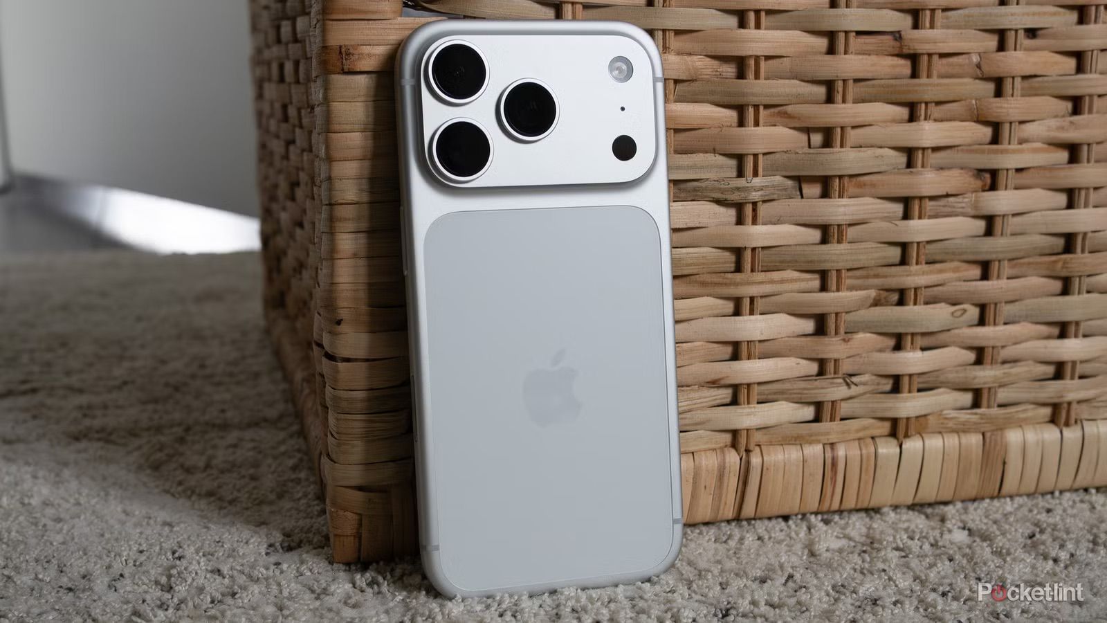 Apple розробляє функцію автоматичного блокування iPhone у разі крадіжки - фото 1