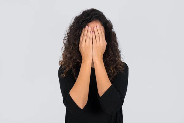 5 фраз, які принесуть невпевненість та сумніви у ваше життя: позбудьтеся їх ще до початку - фото 622202