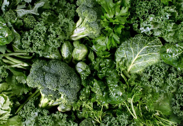 Вчені назвали продукти, які допомагають боротися зі стресом: що додати до раціону - фото 623297
