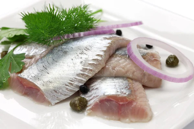Не лише овочі: 5 дешевих продуктів, які варто додати до раціону для здоров’я - фото 626090