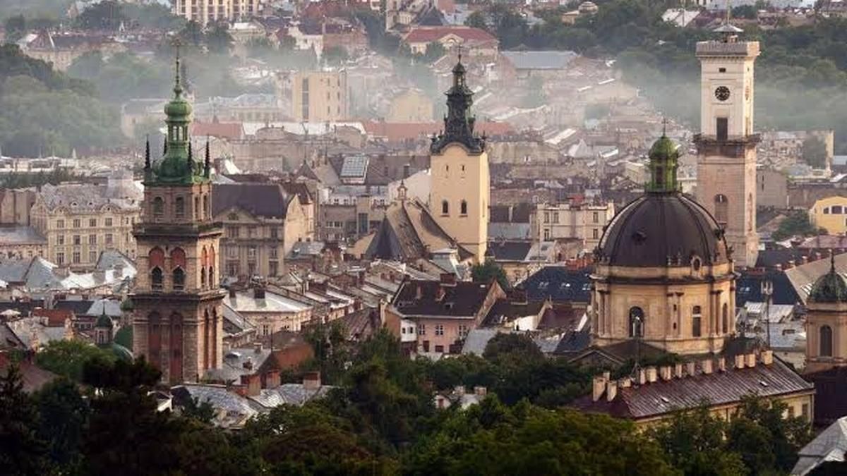 Таксі Краків — Львів: як комфортно дістатися з Польщі в Україну - фото 1