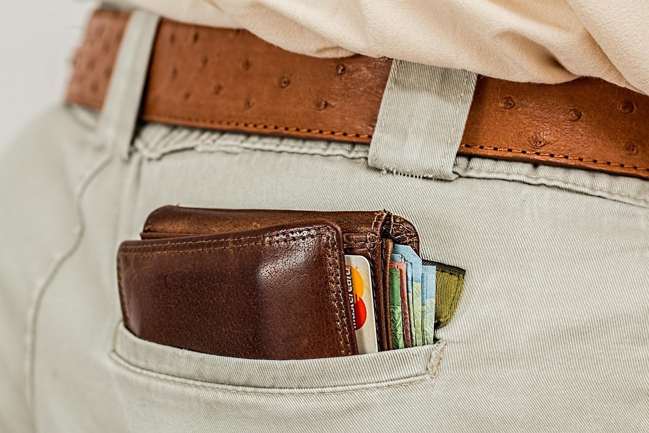 Продавець вимагатиме паспорт: як зміняться покупки в ЄС з 2027 року - фото 1